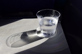 Ilustracja do artykułu szklanka wody.jpg